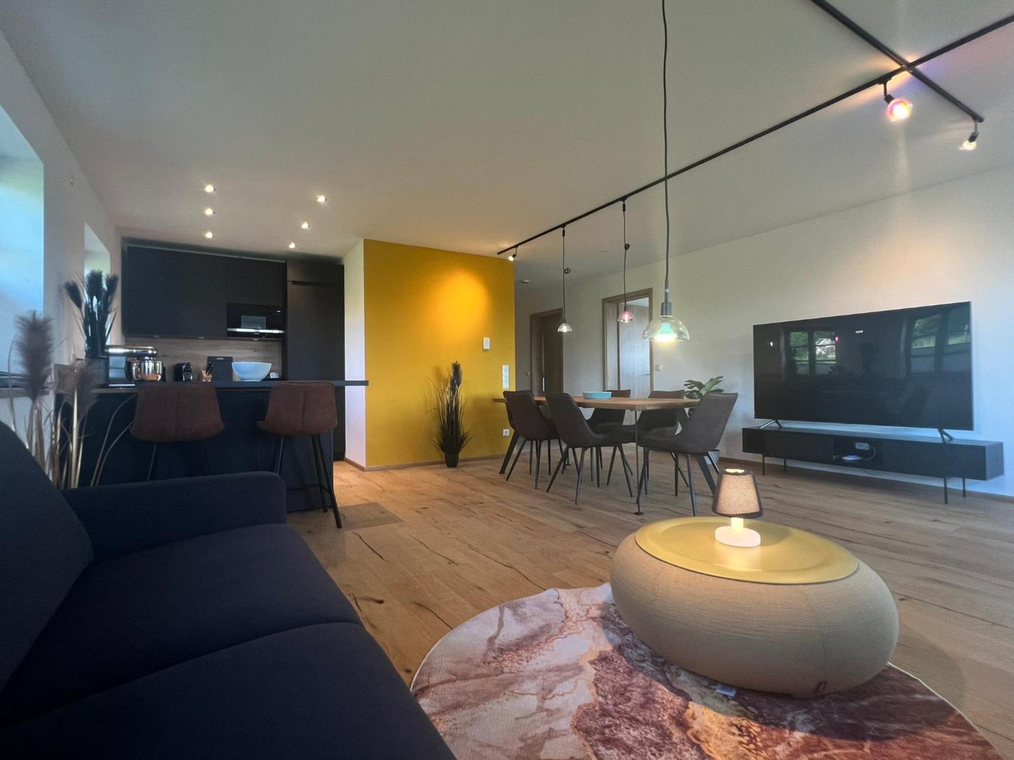 Stay Nice Apartments Dorfen Naehe Muenchen Jacuzzi Grillkota 75 Zoll Tv Dış mekan fotoğraf