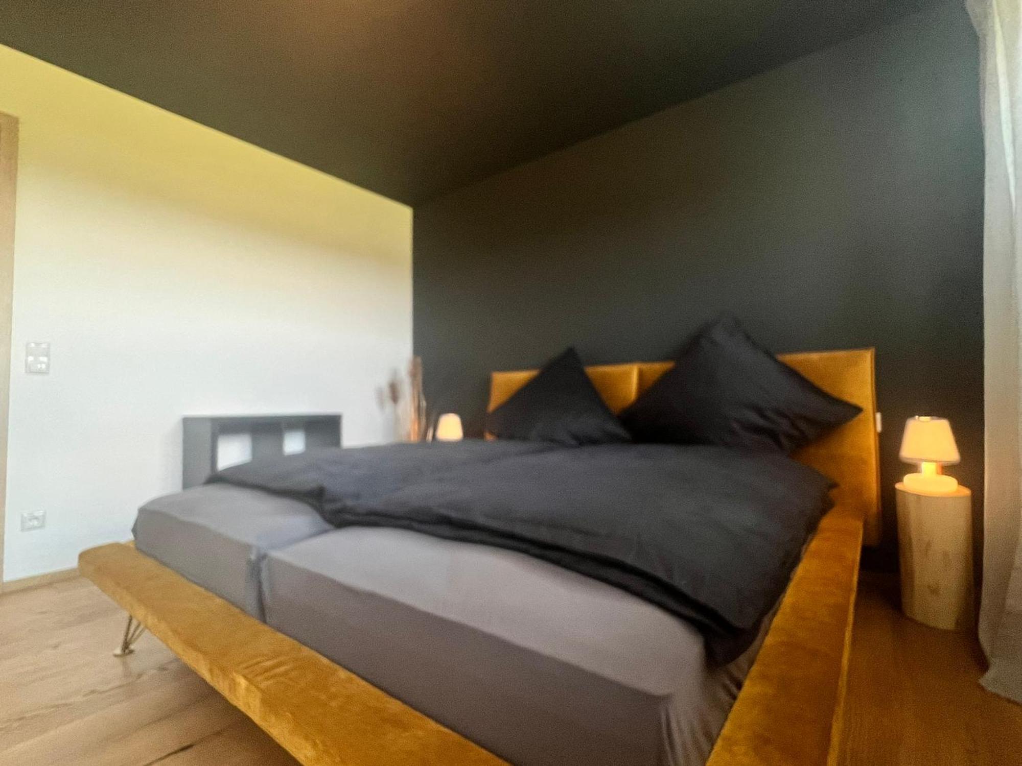 Stay Nice Apartments Dorfen Naehe Muenchen Jacuzzi Grillkota 75 Zoll Tv Dış mekan fotoğraf