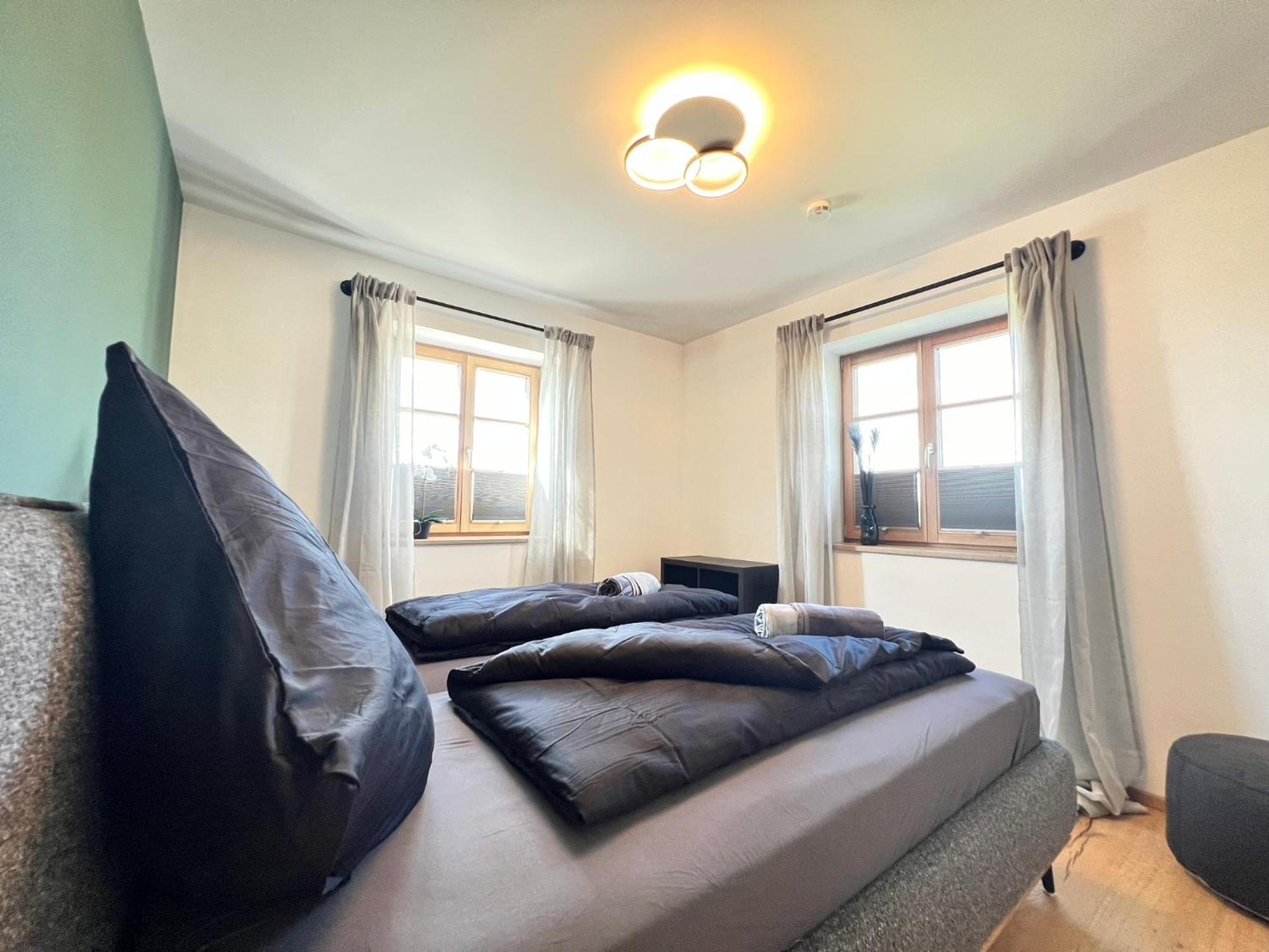 Stay Nice Apartments Dorfen Naehe Muenchen Jacuzzi Grillkota 75 Zoll Tv Dış mekan fotoğraf